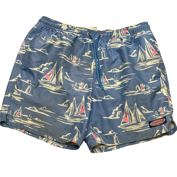 Vineyard Vines Sailing Scene Chappy Trunks M - Picture 1 of 6